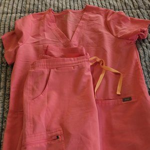 Medium Figs Neon Pink Set